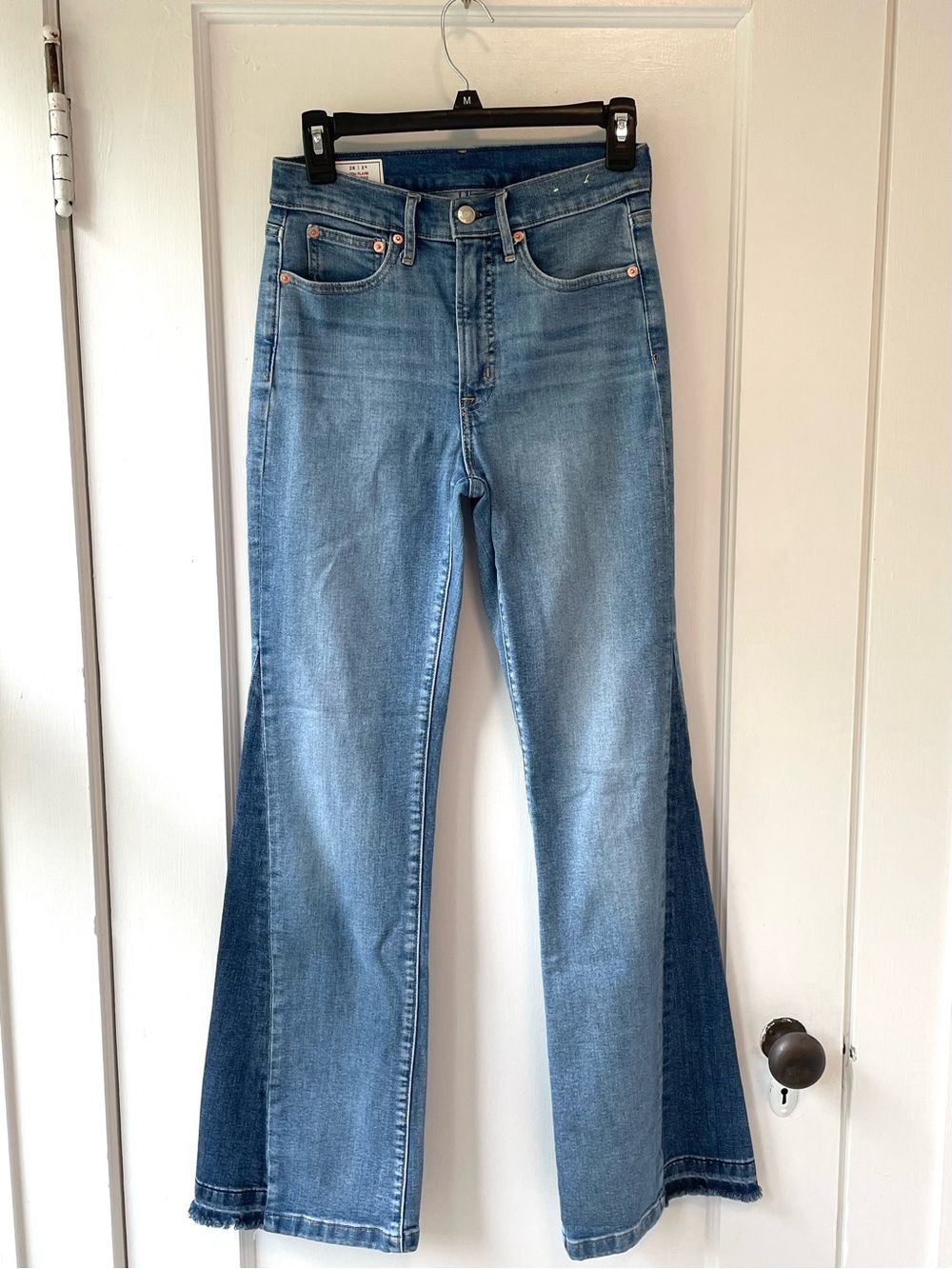 GAP 70s Flare High Rise Two Tone Denim Jeans Women’s 26 / 2R
